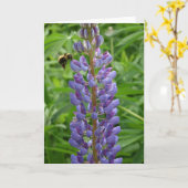 Lupineおよび蜂のnotecard カード (黄色い花)