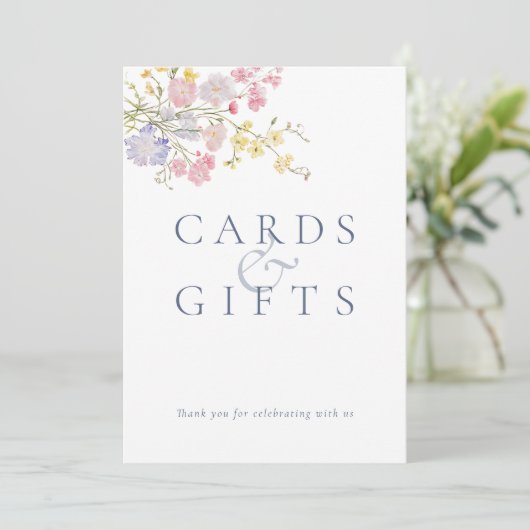 Lush Dusty Blue Script Wedding Tabletop Sign  (スタンド正面)