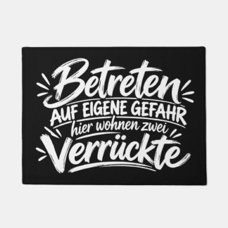 Lustige Fußmatte - hier wohnen zwei Verrückte ドアマット