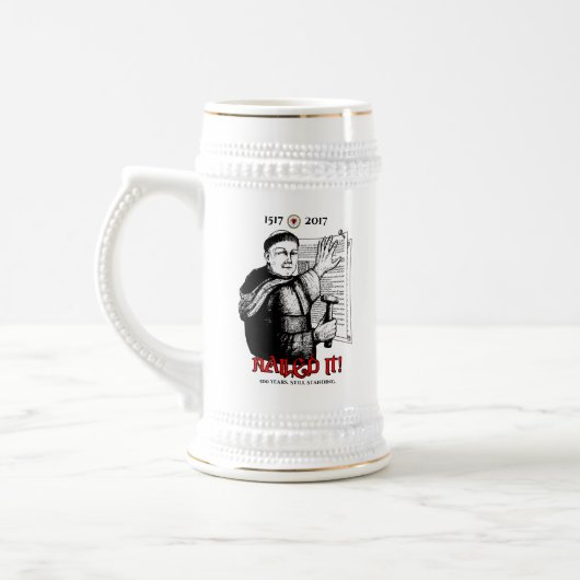 Lutherはそれを釘付けしました! ビールジョッキ (左)