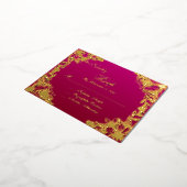 Luxury Burgundy Gold Script Wedding RSVP Card 箔招待状ポストカード (回転した状態)
