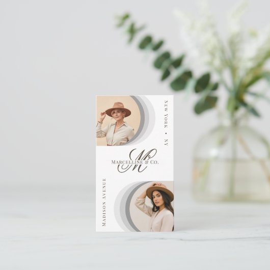 Luxury Chic Script Monogram Fashion Designer Photo 名刺 (スタンド正面)