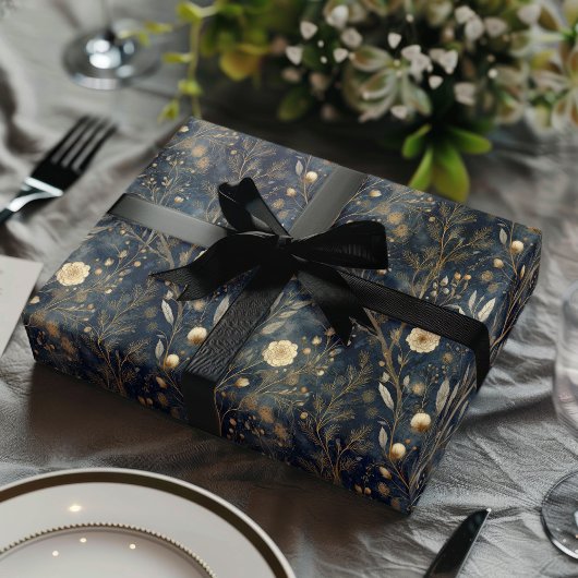 Luxury Christmas Navy and Cream Floral Gift ラッピングペーパーシート