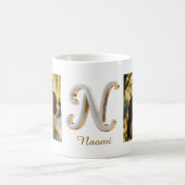 Luxury Cursive Gold White Initial  N + 2 PHOTO コーヒーマグカップ (中央)