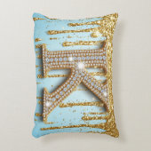 Luxury Diamond Letter K on Gold Glitter Background アクセントクッション (正面(垂直))