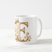 Luxury Gold Letter F Monogram with Crown & Lily Fl コーヒーマグカップ (正面右)