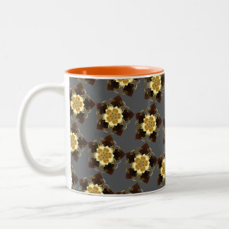 Luxury Golden Floral Mandala Ornamental Design ツートーンマグカップ