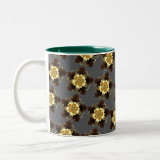 Luxury Golden Floral Mandala Ornamental Design ツートーンマグカップ