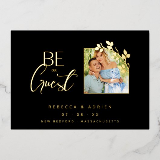 Luxury Golden Minimalist Branches Chic Photo 箔招待状 (正面)