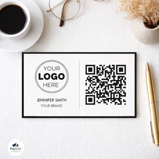 Luxury Minimalist QR Executive Design 名刺