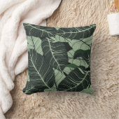 Luxury nature leaves background. Floral pattern, T クッション (ブランケット)