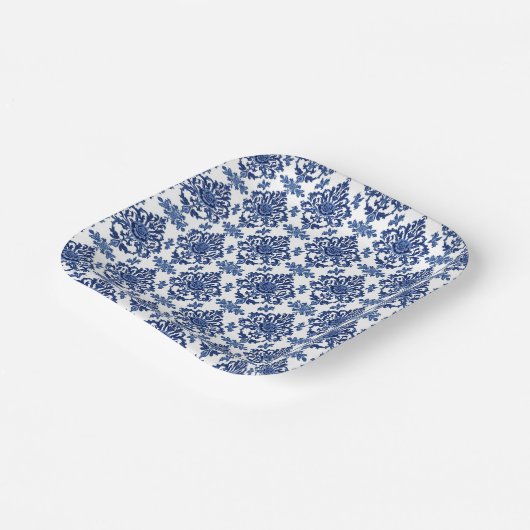 Luxury Royal Blue and White Baroque Floral Pattern ペーパープレート (傾斜あり)
