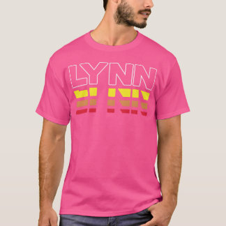 Lynn ファーストネーム ジョーク レトロ サンセット Lynn ファミリー Tシャツ