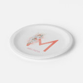 Mのイニシャル ネーム パンパスグラス 白い蘭 ペーパープレート (アングル)