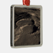 Mの東ヘラス地域の3つのクレーター メタルオーナメント (右)