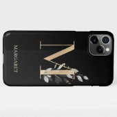 Mモノグラムパーソナライズされたフローラ iPhoneケース (裏面横)