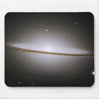 M104 マウスパッド