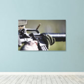 M-16A2の室から丸が飛び出す キャンバスプリント (インサイチュ (ウッドフロア))