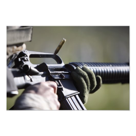 M-16A2の室から丸が飛び出す フォトプリント            (正面)