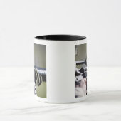 M-16A2の室から丸が飛び出す マグカップ (中央)