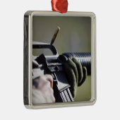 M-16A2の室から丸が飛び出す メタルオーナメント (右)