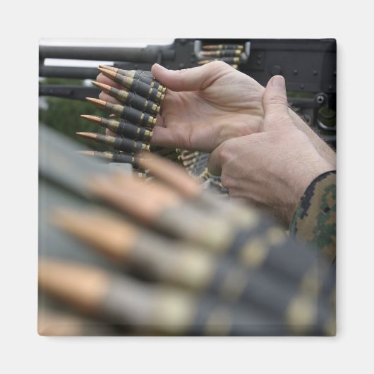 M-240Gから3000ラウンド以上が発射された マグネット (正面)