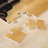 M-4ライフルから発射されるシェルケーシング ジグソーパズル (側面)