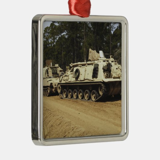 M-88回収車がM992を牽引し始める メタルオーナメント (右)