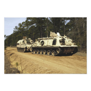M-88回収車はM992を引き始めます フォトプリント           
