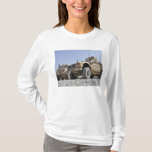 M-ATV鉱山の抵抗力がある待伏せによって保護されるvehicl Tシャツ