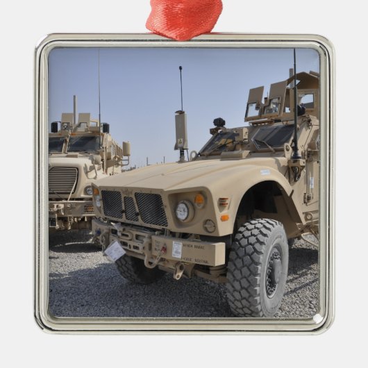 M-ATV鉱山耐性アンブシュ保護車2 メタルオーナメント (正面)