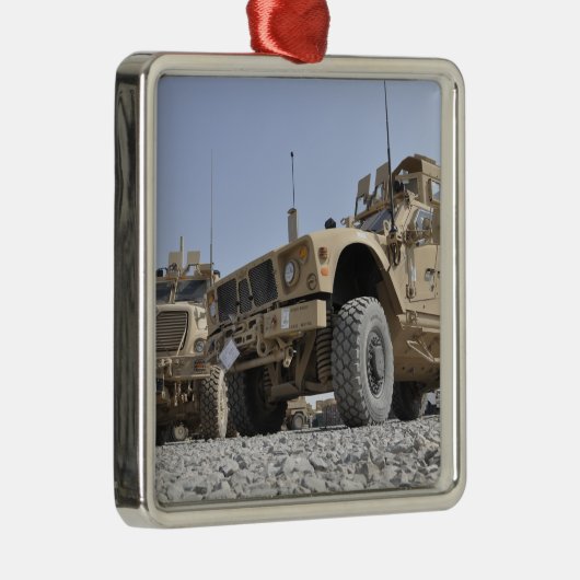 M-ATV鉱山耐性待ち伏せ車保護両 メタルオーナメント (右)