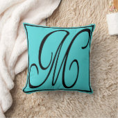 M PILLOW – アクアバックグラウンドの文字M クッション (ブランケット)