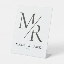 M & R | Our Initials Monogram  台座サイン