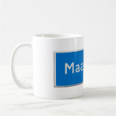 Maastricht road sign コーヒーマグカップ (左)