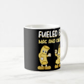 MacとチーズをMacとチーズチーズで燃料とする コーヒーマグカップ (正面右)