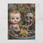 Macabre Doll and Skeleton in a Plant ポストカード (正面)