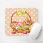 Macaroonおよびカップケーキの子ネコ マウスパッド (マウス)