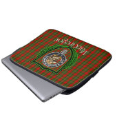 MacGregor Scottish Clan Tartan and Crest ラップトップスリーブ (正面下部)