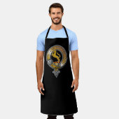 Macintosh Crestバッジ エプロン (着用した状態)