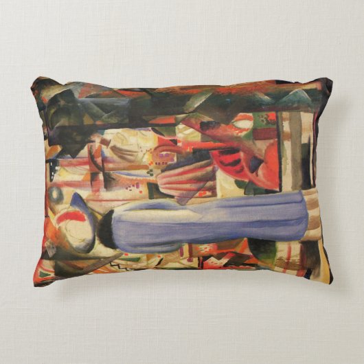 Mackeによるショーウィンドウの前の女威厳がある性 アクセントクッション (正面)