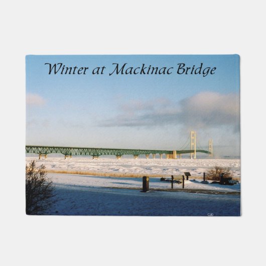 Mackinac Bridgeのドアマットで冬 ドアマット (正面)