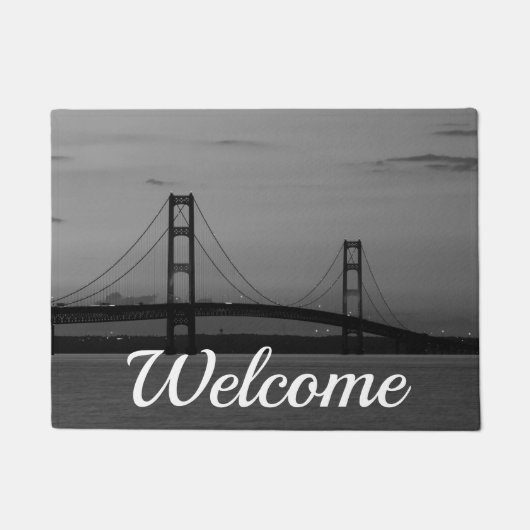 Mackinac Bridge At Dusk Grayscale Welcome Doormat ドアマット (正面)