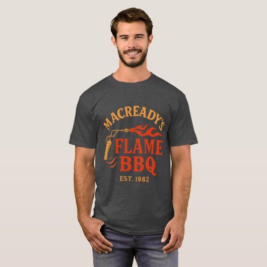 Macreadys flame BBQ est 1982 friend Tシャツ (正面フル)