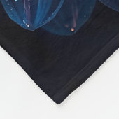 Macro Aurora Bloom フリースブランケット (角)