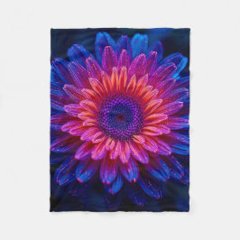 Macro Crystalline Cascade フリースブランケット