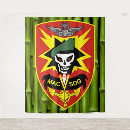 MACSOG タペストリー (正面)