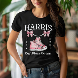 Madam President Harris 2024 Sneakers and Pearls Tシャツ