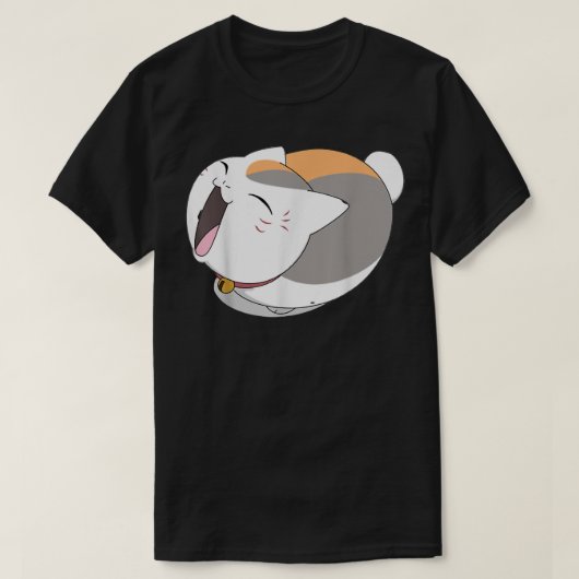 Madara夏目夕神町、かわいいアニメ猫あくびをする Tシャツ (デザイン正面)