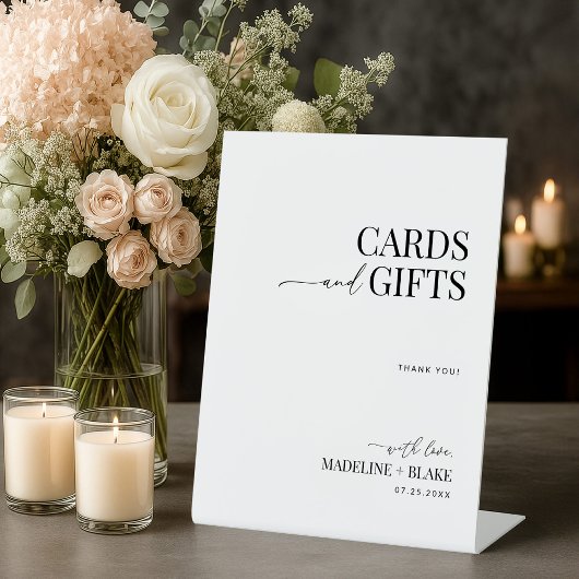 MADDIE Cards and Gifts Sign 台座サイン